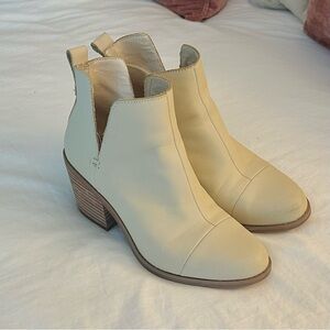 Toms Cream Ankle Booties